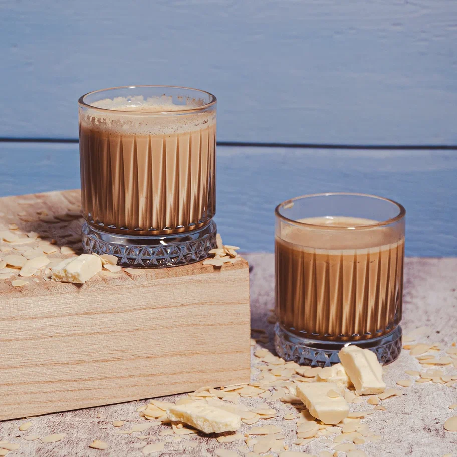 Coffee with White Chocolate and Condensed Milk