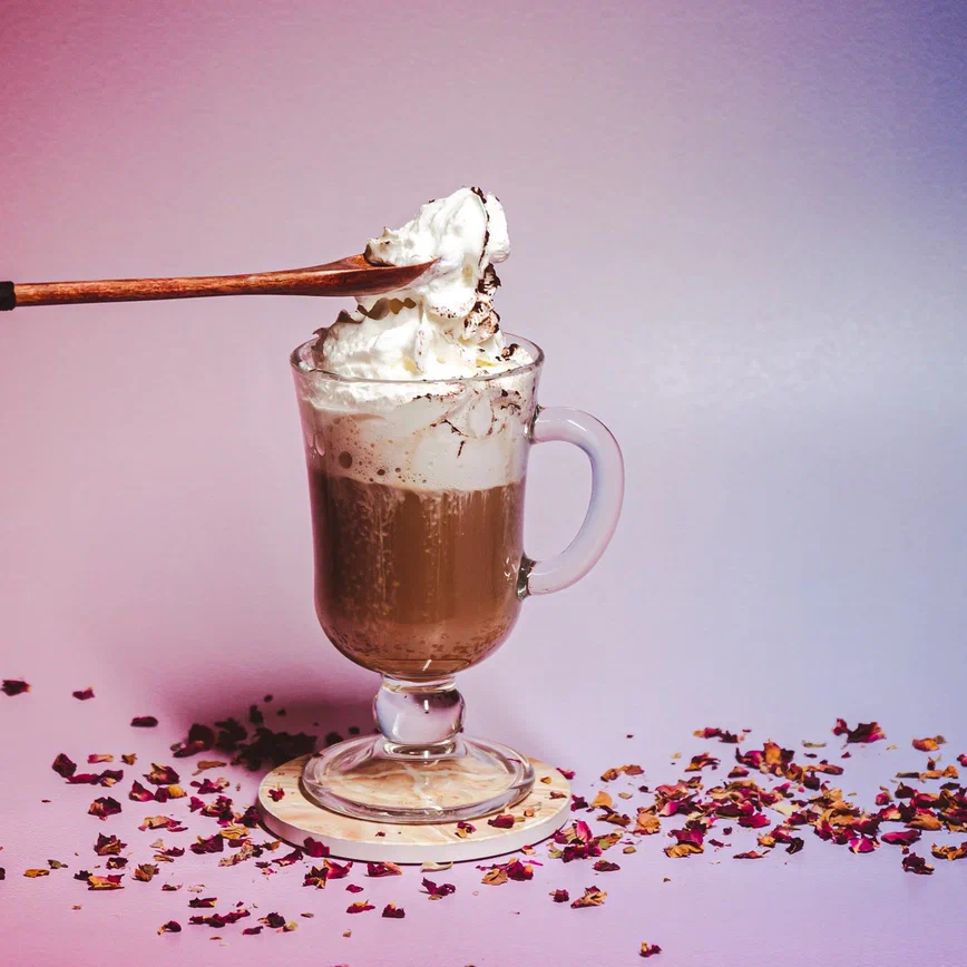 Rigodon coffee with liqueur and cream